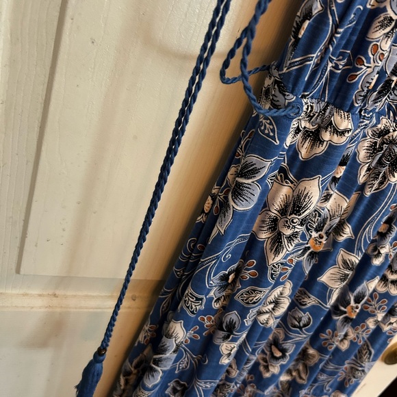 NWOT J Jill tiered Maxi Dress Blue Floral SZ Medium - Picture 6 of 10